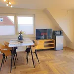 Ecocube 2 - Sonnenbalkon, Badewanne, Waschmaschine בית הארחה הארן