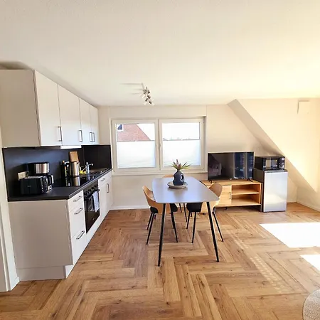 Ecocube 2 - Sonnenbalkon, Badewanne, Waschmaschine Pensionat 3*