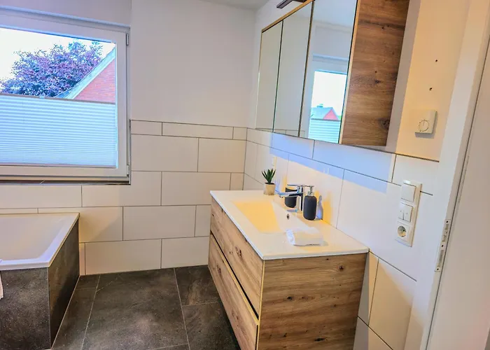 Ecocube 2 - Sonnenbalkon, Badewanne, Waschmaschine בית הארחה