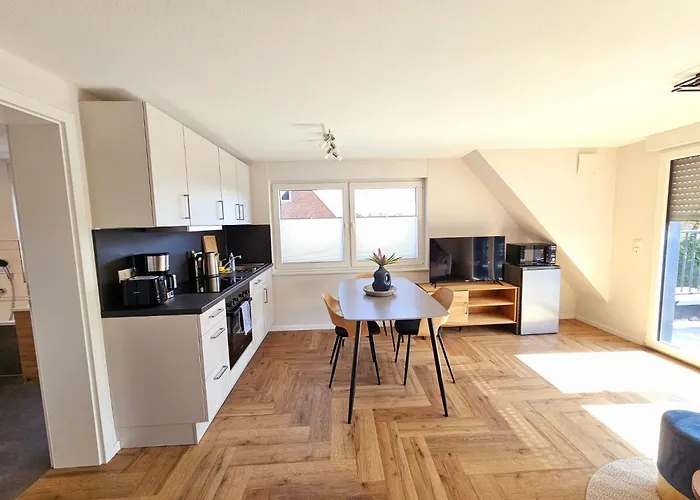 Ecocube 2 - Sonnenbalkon, Badewanne, Waschmaschine בית הארחה 3*