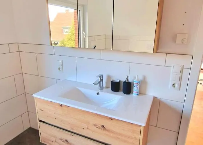 Ecocube 2 - Sonnenbalkon, Badewanne, Waschmaschine בית הארחה